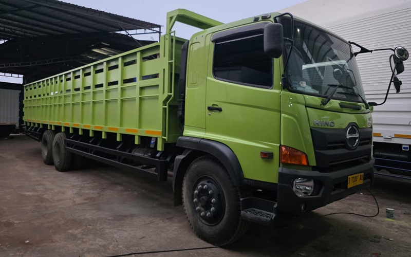 Harga Hino Long Sasis, Spesifikasi, dan Simulasi Kreditnya